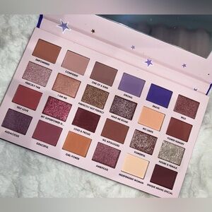 Ciate London Im a woman whats your superpower? Vol2 Eyeshadow Palette